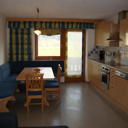 Farm stay Gaestehaus Schwoagerhof Fuegen