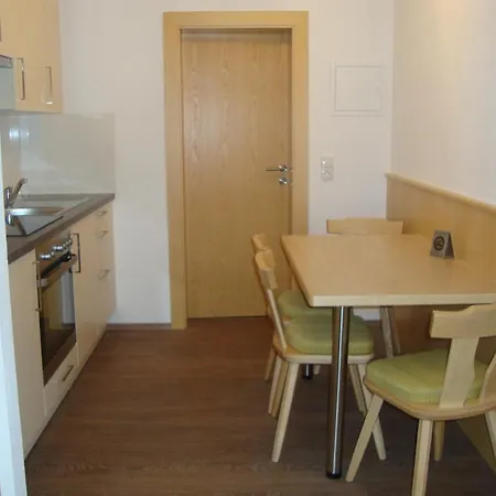 Gaestehaus Schwoagerhof مزرعة للإقامة