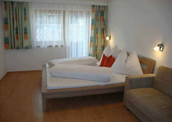 Gaestehaus Schwoagerhof Fuegen