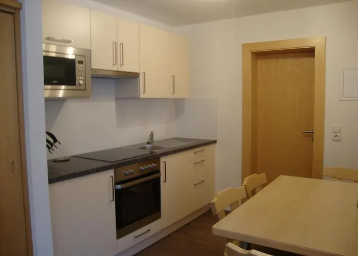 Gaestehaus Schwoagerhof Fügen