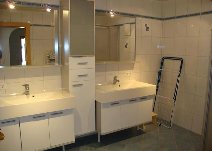 Gaestehaus Schwoagerhof Farm stay *