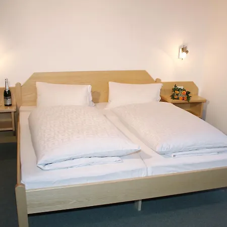 Gaestehaus Schwoagerhof ファームステイ *