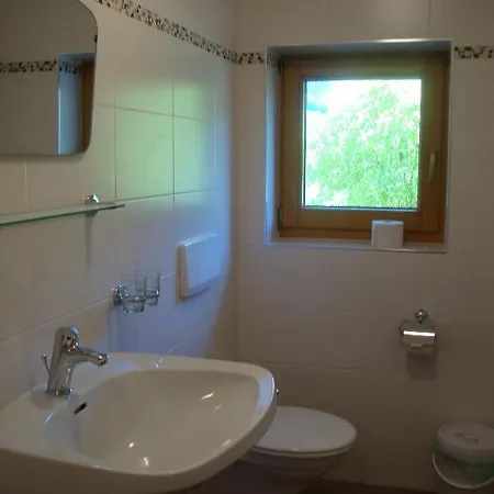 ファームステイ Gaestehaus Schwoagerhof *