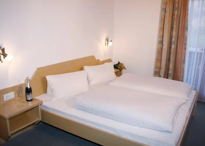 Gaestehaus Schwoagerhof 팜스테이 *