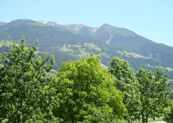 Gaestehaus Schwoagerhof *