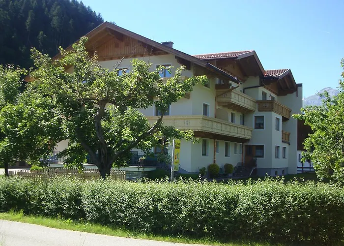 Gaestehaus Schwoagerhof 팜스테이